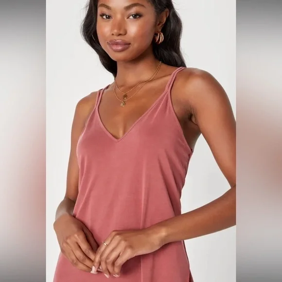 Lulu’s Hi-Low Twin Spaghetti Strap Stretch Knit Dress In Washed Red Size M - Picture 3 of 10